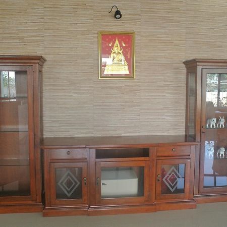 Baan Duangkamol Hotel Фитсанулок Екстериор снимка