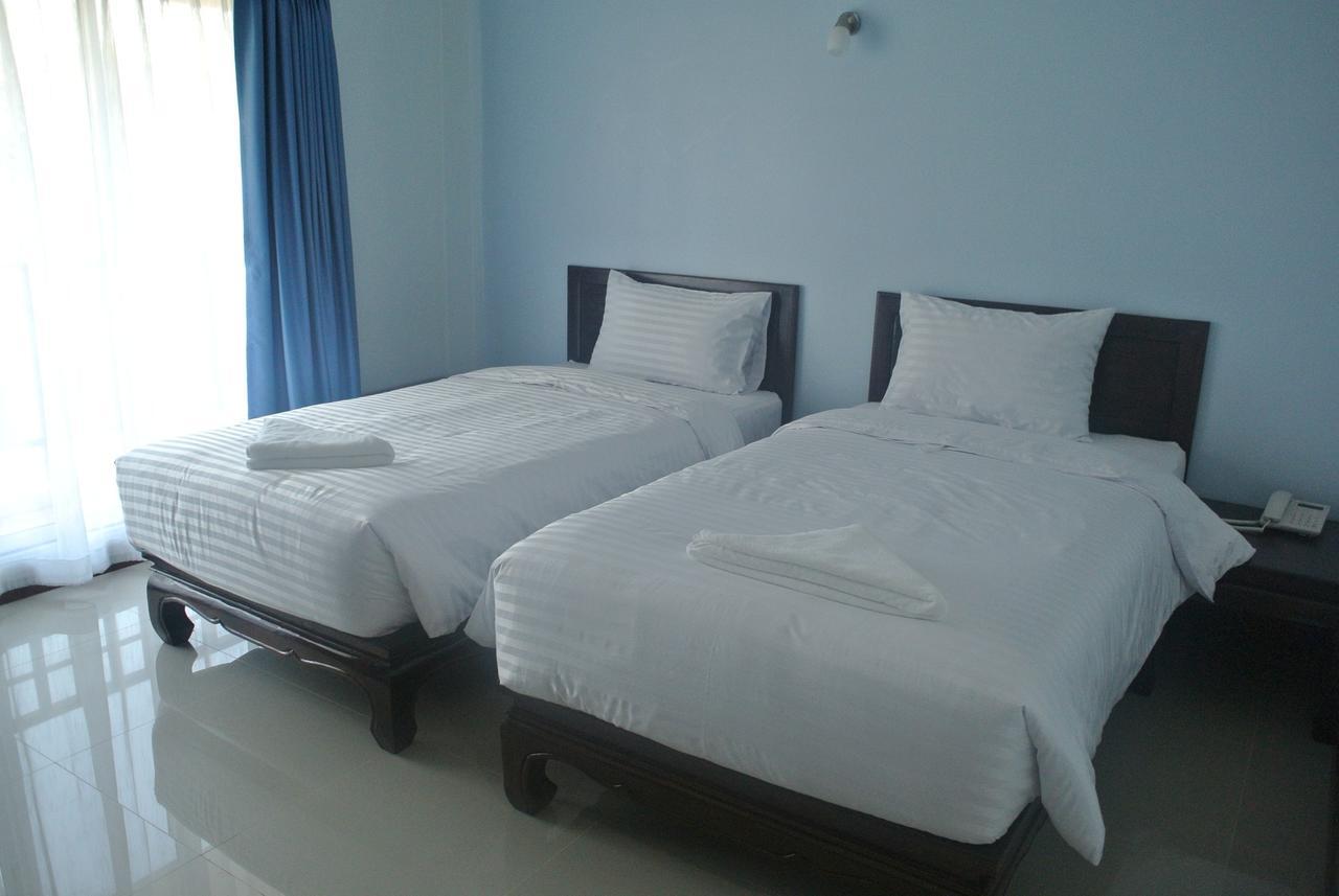 Baan Duangkamol Hotel Фитсанулок Екстериор снимка